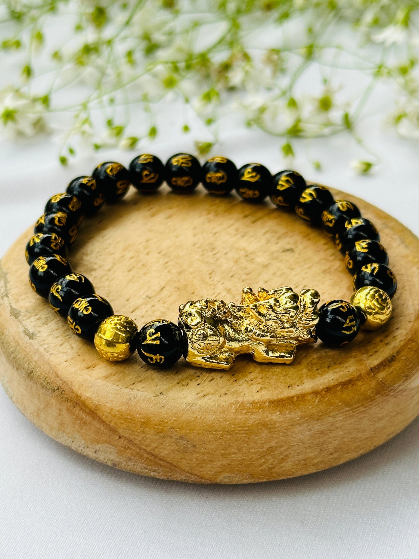 Finance & Wealth Enhancer: Feng shui Black Obsidian with Pixu Bracelet