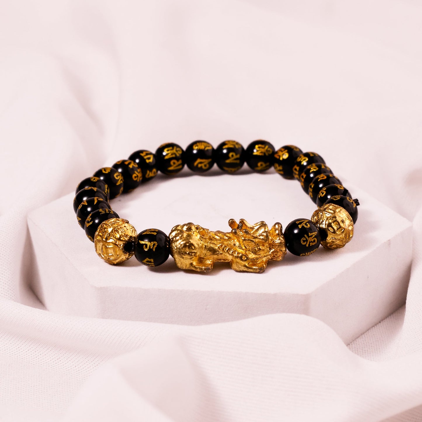 Finance & Wealth Enhancer: Feng shui Black Obsidian with Pixu Bracelet